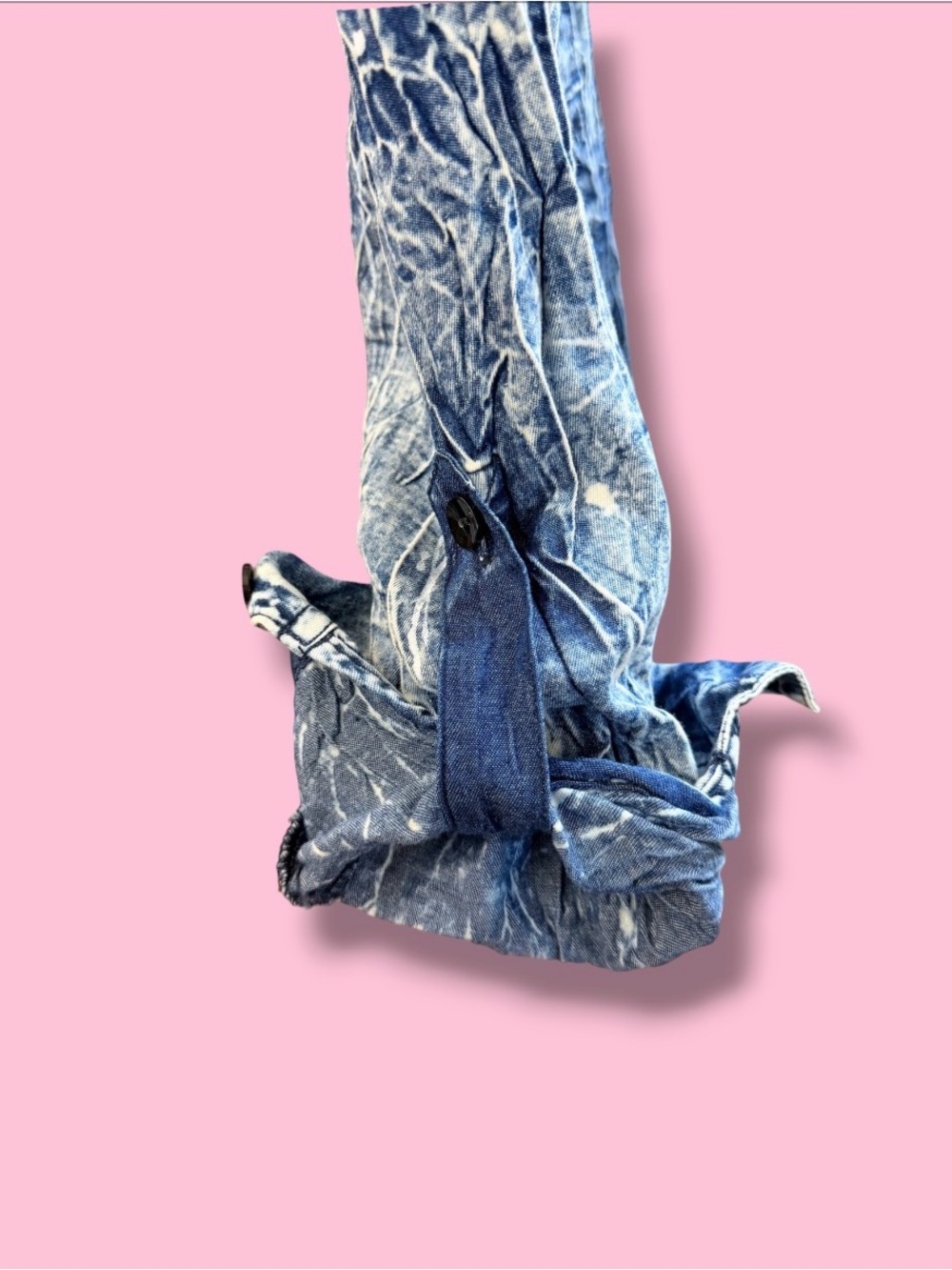 Thrill Crinkled Acid-Wash Denim Shirt Dress in Blue - Picture 4 of 5
